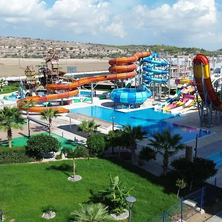 Sea View And Aqua Park At Caesar Blue Complex *